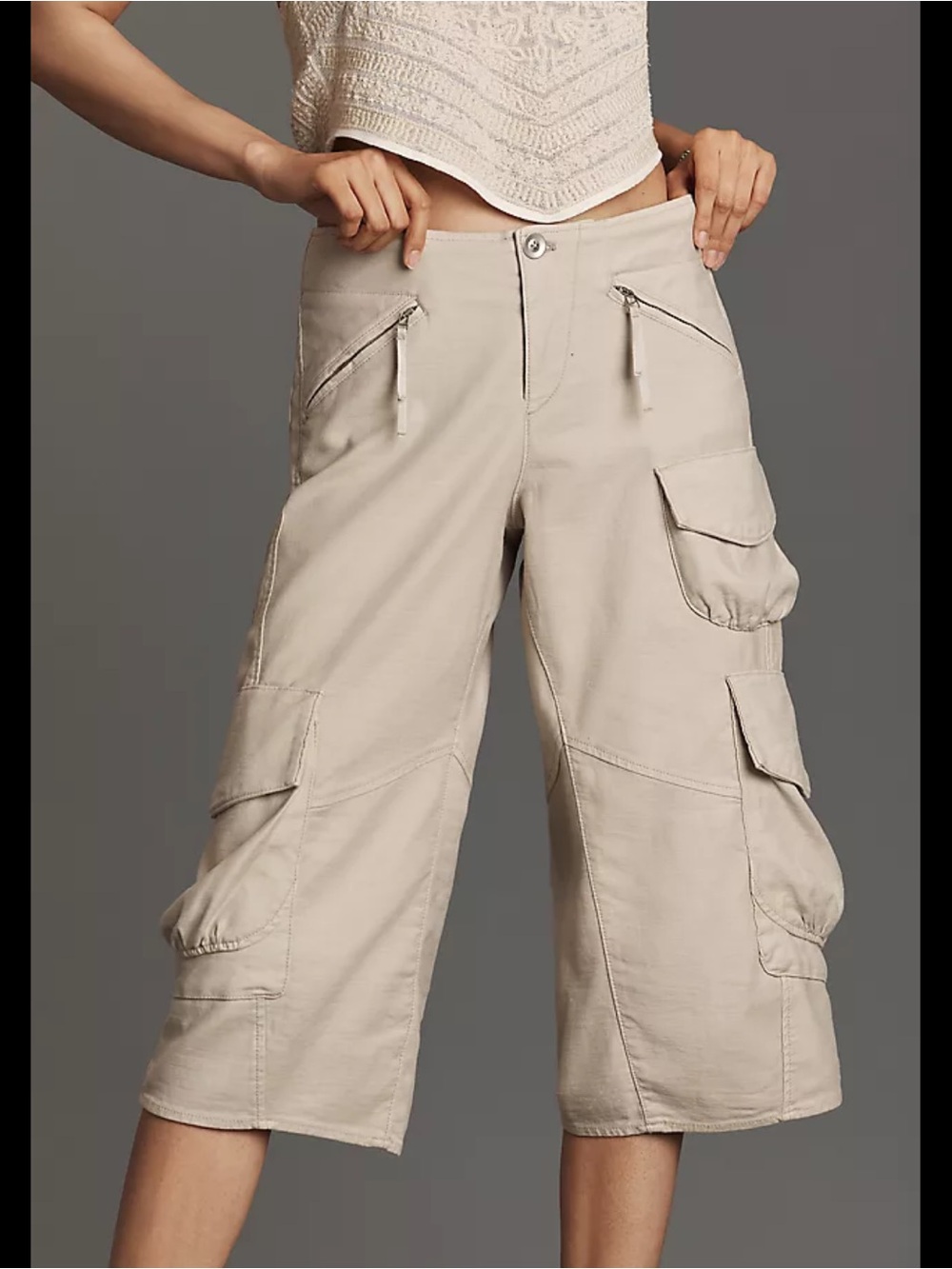 Pilcro Cropped Cargo Balloon Pants in Light Beige Jort Size 29